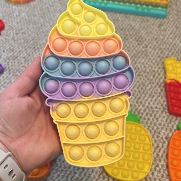 6 Food Pop-it Fidget Toys - Picture 5 of 8